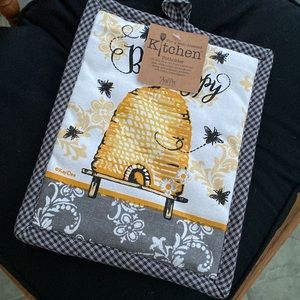 QUEEN BEE Yellow Honey Bee Potholder by Kay Dee